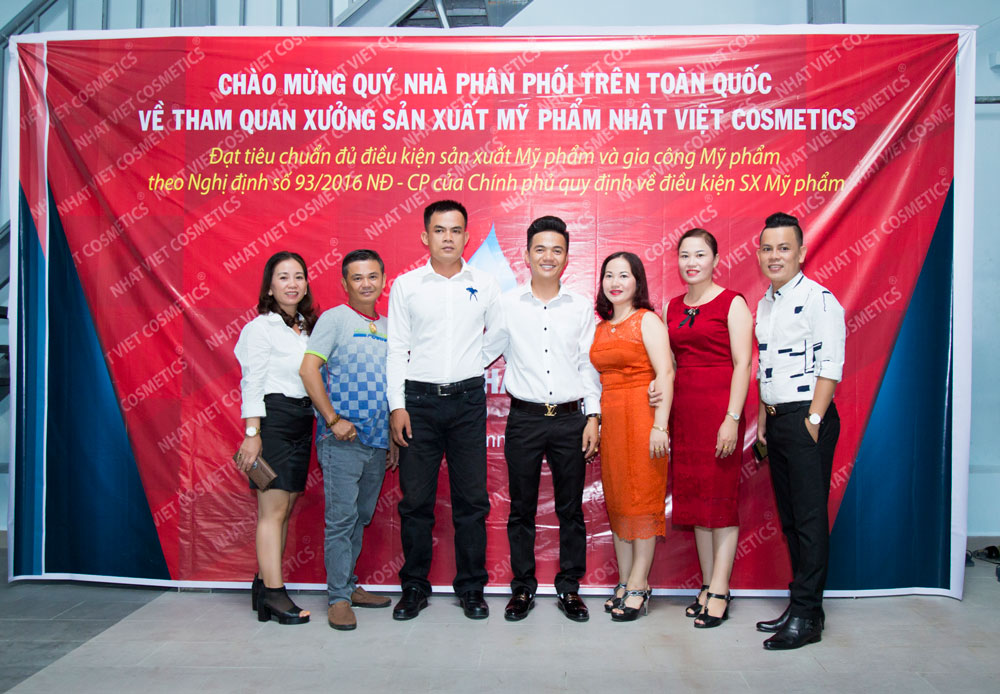 Mỹ Phẩm Bạch Tiên